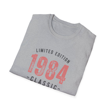 Made in 1984 T-Shirt - Retro Vintage 1984 Birthday Gift - Nostalgic 80s Tee