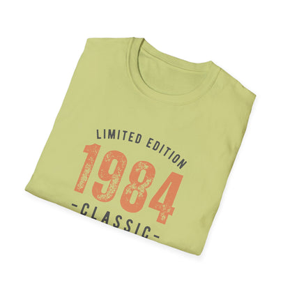 Made in 1984 T-Shirt - Retro Vintage 1984 Birthday Gift - Nostalgic 80s Tee