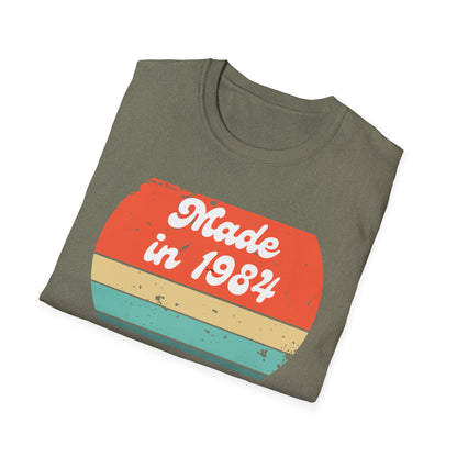 Made in 1984 T-Shirt - Retro Vintage 1984 Birthday Gift - Nostalgic 80s Tee