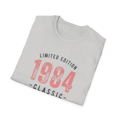 Made in 1984 T-Shirt - Retro Vintage 1984 Birthday Gift - Nostalgic 80s Tee